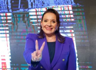 Xiomara Castro rompe el tradicional bipartidismo en Honduras