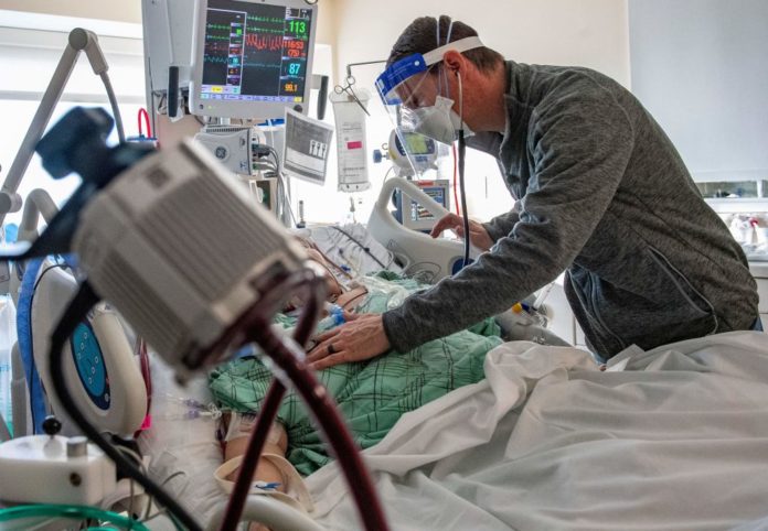 US-HEALTH-VIRUS-ICU-virus