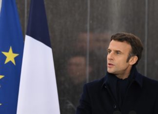 Macron promete invertir en defensa frente a «una guerra de alta intensidad»