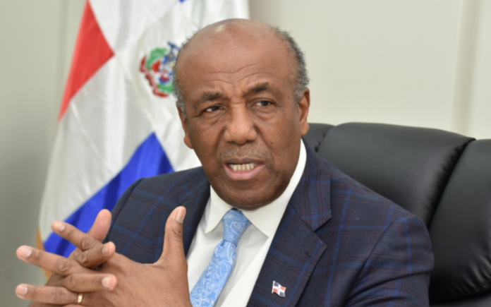 Ministro Energía y Minas afirma entrada de plantas garantiza normalidad en suministro energía eléctrica