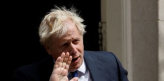 Boris Johnson deja el parlamento