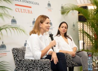 Ministra de Cultura, Milagros Germán, y la senadora Faride Raful durante el encuentro Gobierno en las Provincias