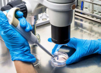 Confirman la primera coinfección por VIH Confirman la primera coinfección por VIH, viruela del mono y covid-19