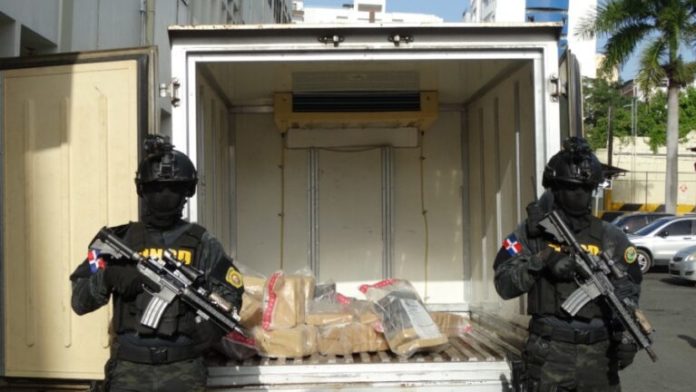Ocupan otros 95 paquetes de cocaína en las costas de Barahona
