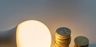 Advierten que la economía española se ralentizará y la inflación durará más tiempo de lo esperado