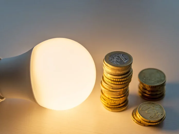 Advierten que la economía española se ralentizará y la inflación durará más tiempo de lo esperado