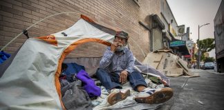 Demandan a la ciudad de San Francisco por demoler campamentos de personas sin techo