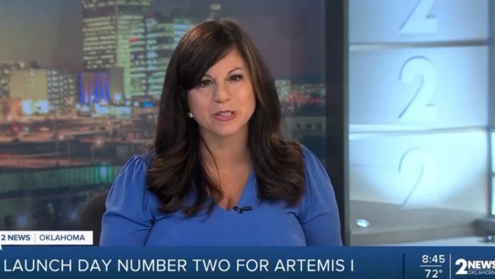 Una presentadora de noticias sufre un principio de derrame cerebral en directo Una presentadora de noticias sufre un principio de derrame cerebral en directo