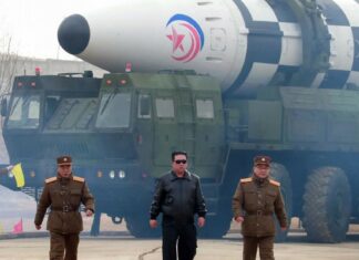 Corea del Norte lanza un misil balístico que sobrevuela Japón y cae al mar