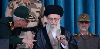 El líder supremo de Irán acusa a Israel y EE.UU. de estar detrás de las protestas en el país