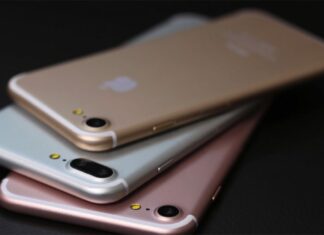 El dispositivo de Apple, de 8 GB de almacenamiento interior, fue puesto a la venta por 2.500 dólares.  