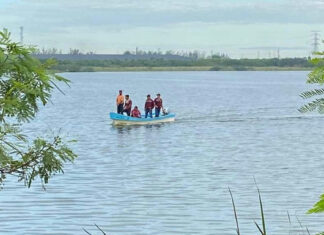 Joven murió en una laguna llena de cocodrilos en México Un joven lleva a su novia a pescar y cae en una laguna llena de cocodrilos en México