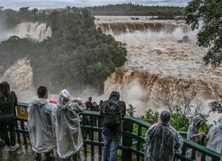 Las Cataratas del Iguazú dejan espectaculares imágenes por el aumento del caudal Las Cataratas del Iguazú