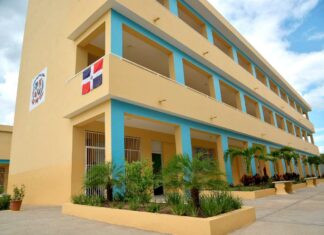 Tres estudiantes resultan heridos por otro en escuela de San Luis