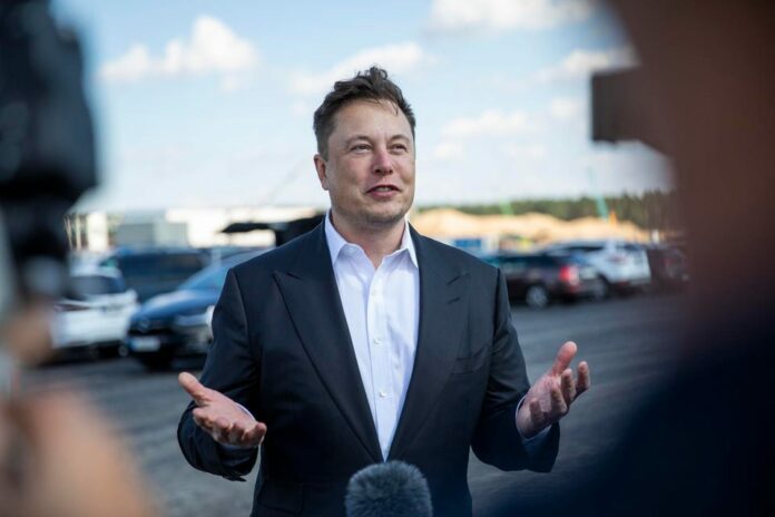 Musk anuncia el fin del trabajo remoto en Twitter