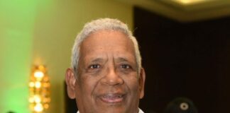 Fallece Roosevelt Comarazamy tras batallar contra el cáncer de próstata