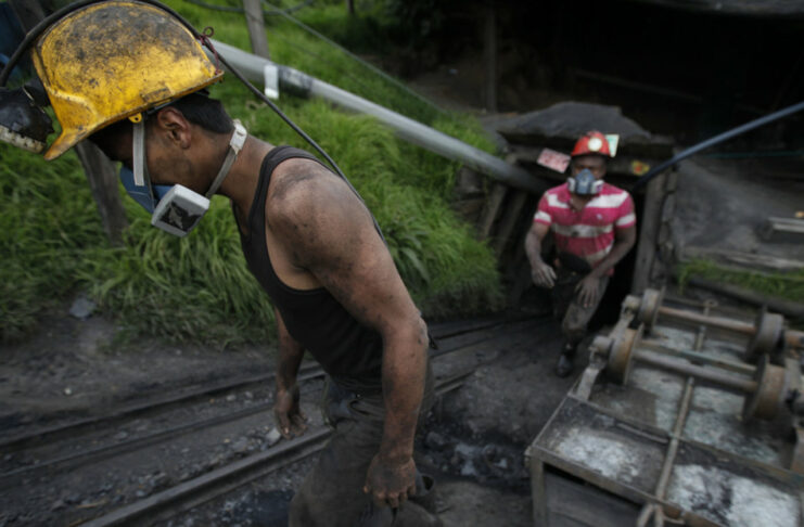 Colombia decide finalizar la minería de carbón a cielo abierto Imagen Ilustrada