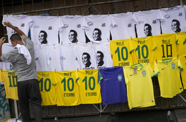 El Santos decide no retirar la camiseta con el 10 de Pelé