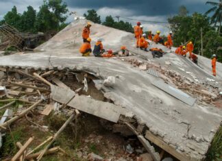 Hallan con vida a una niña 151 horas después del terremoto en Turquía Imagen Ilustrada