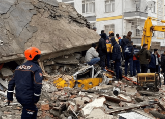 Ascienden a 31,974 las víctimas por los terremotos en Turquía