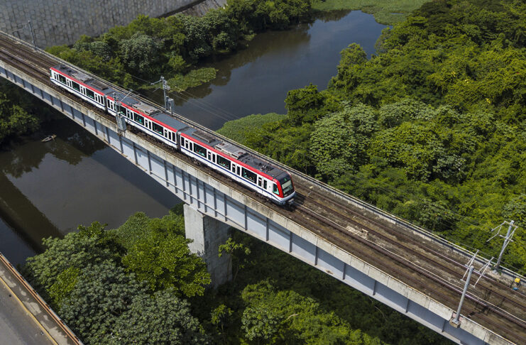 Hombre se lanza a las vías del Metro de Santo Domingo Imagen Ilustrada
