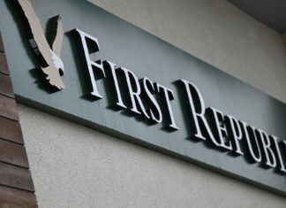 Las acciones de First Republic Bank caen un 36 %