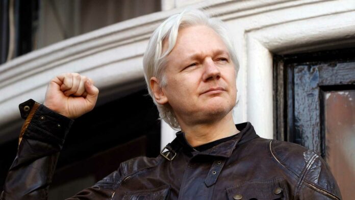 López Obrador reclama liberación de Assange