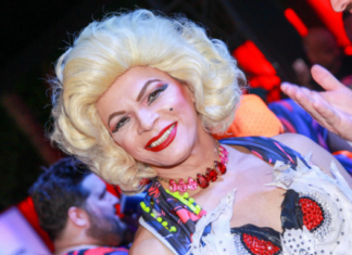 Tennessee aprueba ley que restringe los shows de drag queens
