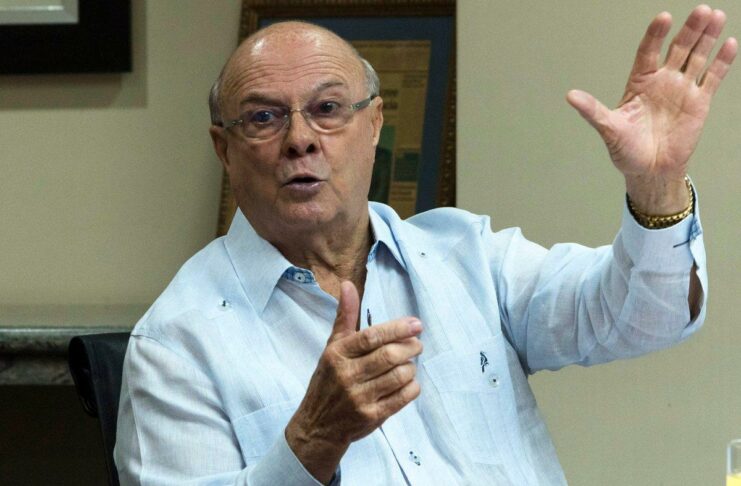 Hipólito tilda de «demagogia barata» huelga en el Cibao