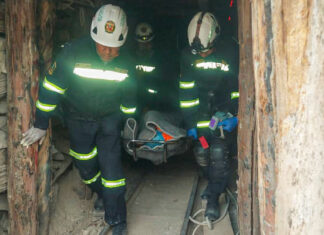 Recuperan los cuerpos de 27 trabajadores fallecidos en una mina del sur de Perú