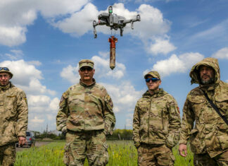 Ucrania pierde unos 10.000 drones al mes, estima un informe británico