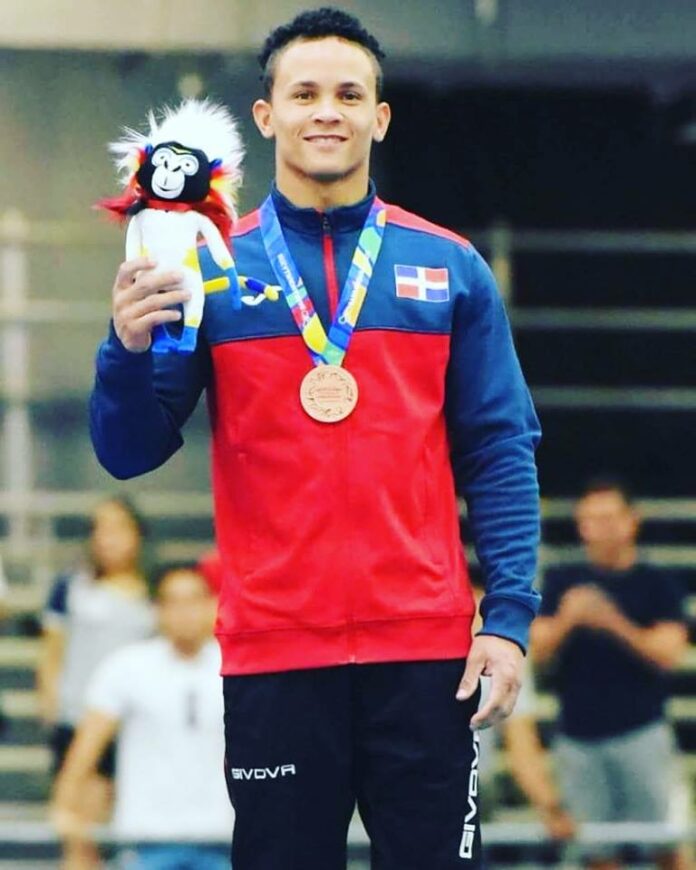 El gimnasta Audrys Nin Reyes revalidó su título de campeón en la modalidad de salto, al ganar la medalla de oro este miércoles en el torneo de gimnasia artística que concluyó en el Polideportivo Merliot, como parte del programa deportivo de los XXIV Juegos Centroamericanos y del Caribe.