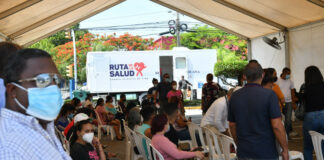 La carpa establecida por el Ministerio de Salud Pública, en su sede, para vacunación y pruebas por Covid-19 ha sido la muestra durante la última semana del aumento en la positividad del virus que refieren las autoridades.