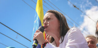 Contraloría de Venezuela confirma que opositora María Corina Machado sigue inhabilitada