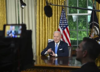 Biden firma la ley sobre el techo de la deuda de EE.UU.