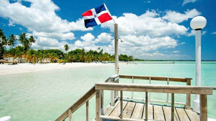 República Dominicana atrajo más turistas que Argentina, Brasil y Colombia en el 2022, según datos de la Organización Mundial del Turismo (OMT) de las Naciones Unidas. República Dominicana atrajo más turistas que Argentina, Brasil y Colombia en el 2022, según datos de la Organización Mundial del Turismo (OMT) de las Naciones Unidas.