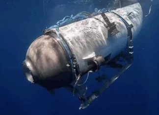 Encuentran un campo de escombros cerca del área de búsqueda del sumergible del Titanic