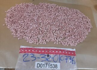 Arrestan en el AILA dominico español con más de 15 mil pastillas éxtasis