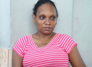 Ha sido reimplantada mano de adolescente agredido en liceo La madre del adolescente de 15 años al que cercenaron una mano luego de salir de un liceo en San Pedro de Macorís, aseguró que su hijo había sido amenazado por desconocidos a través de las redes sociales.