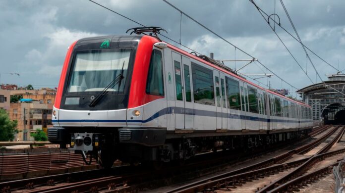 Tanto el Tren Metropolitano del Gran Santo Domingo como el Monorriel de Santiago, no serán operados por humanos, será sin conductores porque la parte operativa la maneja un sistema automático.