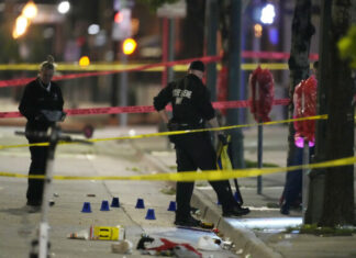 Un tiroteo masivo deja al menos a nueve personas heridas en Denver