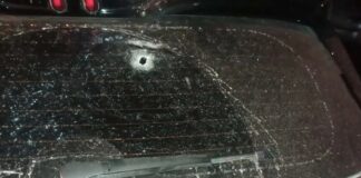 Una patrulla integrada por miembros del Ejército de República Dominicana y la Policía Nacional mató a tiros a una joven e hirió a otra la madrugada del sábado.