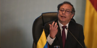 El presidente de Colombia Gustavo Petro, afirmó que en el desastre social que vive Haití actualmente, el territorio nacional tiene responsabilidad e insistió en la cooperación y acercamiento de la nación sudamericana hacia el país caribeño.