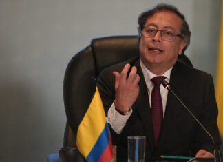 El presidente de Colombia Gustavo Petro, afirmó que en el desastre social que vive Haití actualmente, el territorio nacional tiene responsabilidad e insistió en la cooperación y acercamiento de la nación sudamericana hacia el país caribeño.