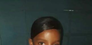 Agentes del DICRIM junto a unidades caninas rastrean calles y callejones del sector La Piña en San Cristóbal en busca del paradero de una niña de apenas 11 años, que ya tiene más de una semana desaparecida.