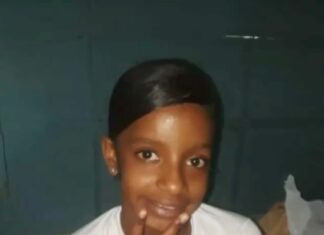 DICRIM en busca de niña desaparecida en San Cristóbal Agentes del DICRIM junto a unidades caninas rastrean calles y callejones del sector La Piña en San Cristóbal en busca del paradero de una niña de apenas 11 años, que ya tiene más de una semana desaparecida.