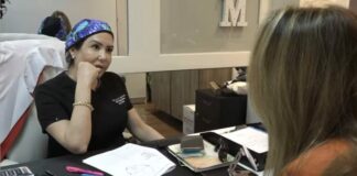 Las autoridades de Salud Pública cerraron el centro médico, propiedad de la supuesta doctora Karla María Moya Boada, quien realizaba procesos estéticos presuntamente con títulos falsos.
