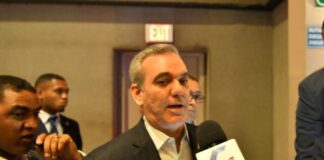 El presidente de la República, Luis Abinader, encabeza este lunes el encuentro con los mandos policiales, militares y altos funcionarios para analizar el informe de las labores conjuntas contra el delito y la criminalidad.