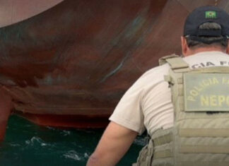 Cuatro migrantes sobreviven más de 10 días escondidos en el timón de un barco