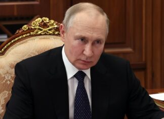 Putin: En el puente de Crimea se produjo un «atentado terrorista», una niña se quedó sin padres